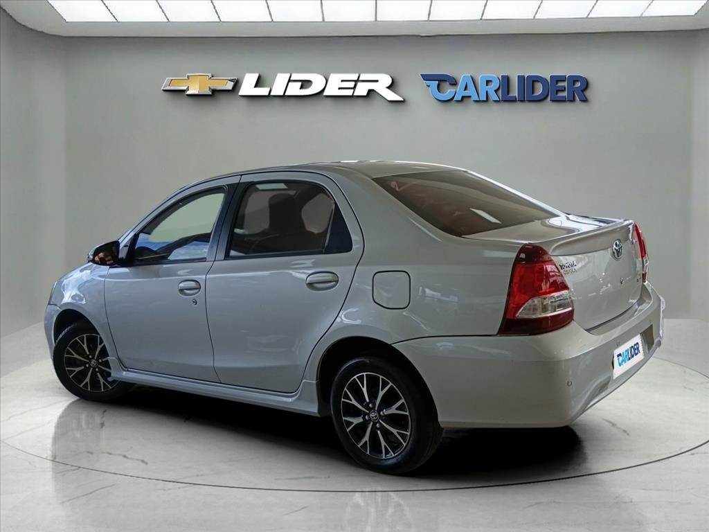 ETIOS 1.5 PLATINUM SEDAN 16V FLEX 4P AUTOMÁTICO7