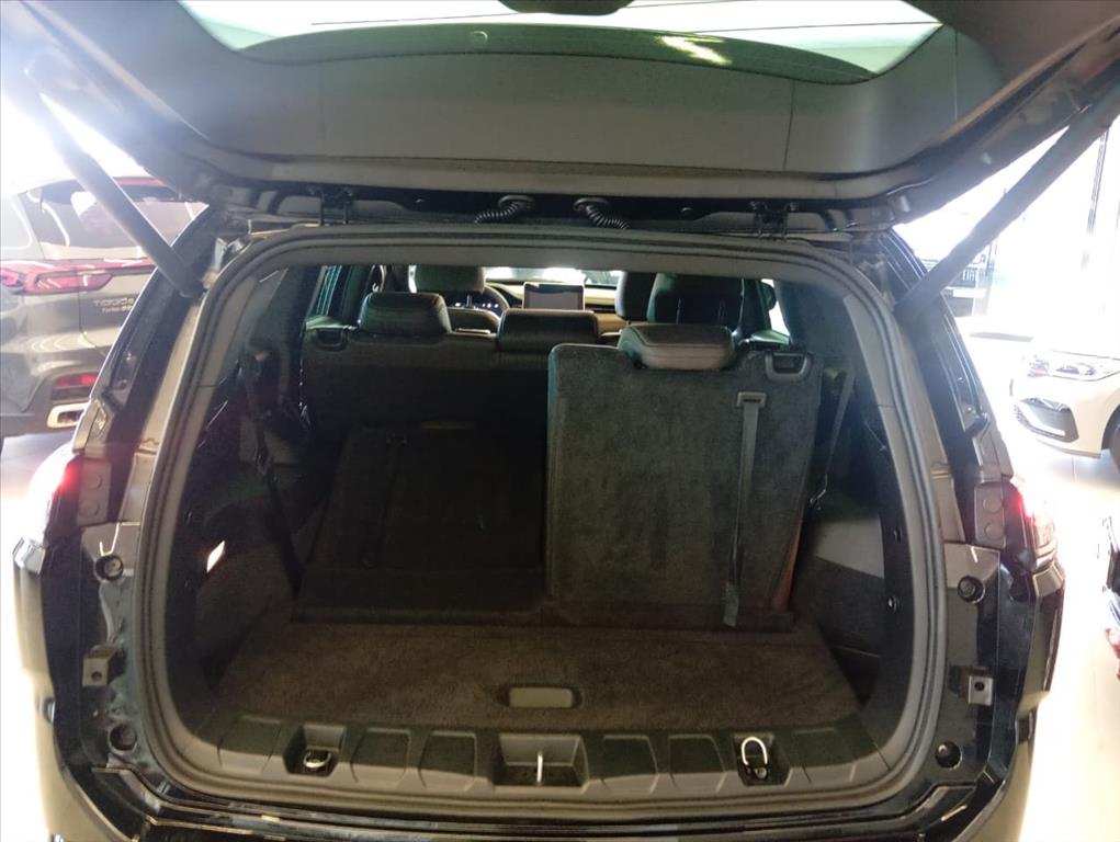 COMMANDER 1.3 T270 TURBO FLEX OVERLAND AT68