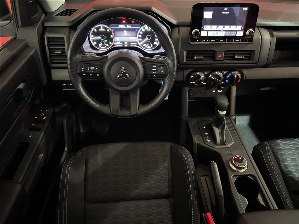 Mitsubishi-TRITON-2.4 BITURBO DIESEL CD GL 4X4 AUTOMÁTICO