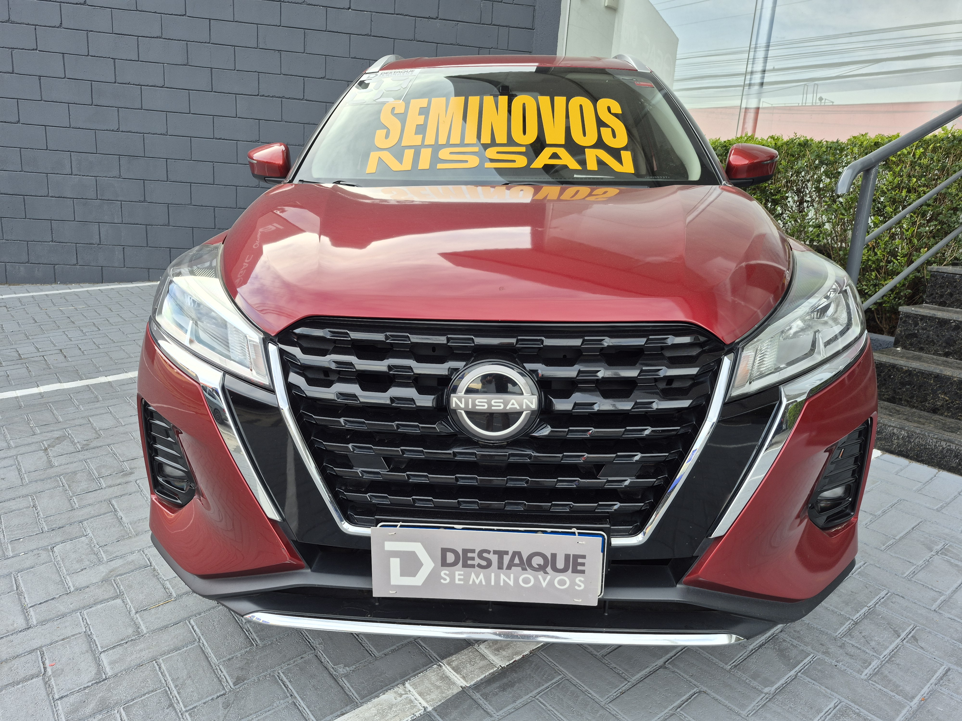 NISSAN KICKS