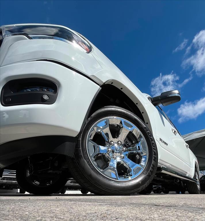 1500 3.0 HURRICANE 6 BITURBO GASOLINA BIG HORN CD 4X4 AUTOMÁTICO5