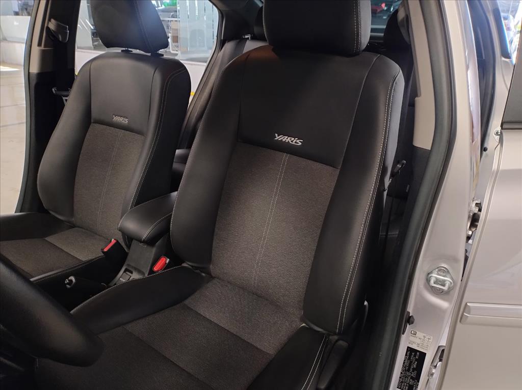 YARIS 1.5 16V FLEX SEDAN XS CONNECT MULTIDRIVE14