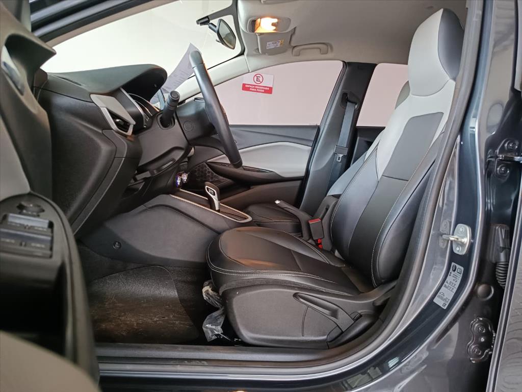 ONIX PLUS 1.0 TURBO FLEX PREMIER AUTOMÁTICO4