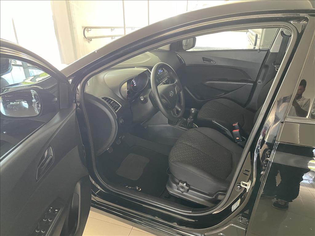 HB20 1.0 COMFORT 12V FLEX 4P MANUAL HB20 1.0 COMFORT 12V FLEX 4P MANUAL