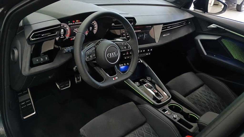 A3 2.0 40 TFSI GASOLINA SEDAN PERFORMANCE BLACK S-TRONIC13