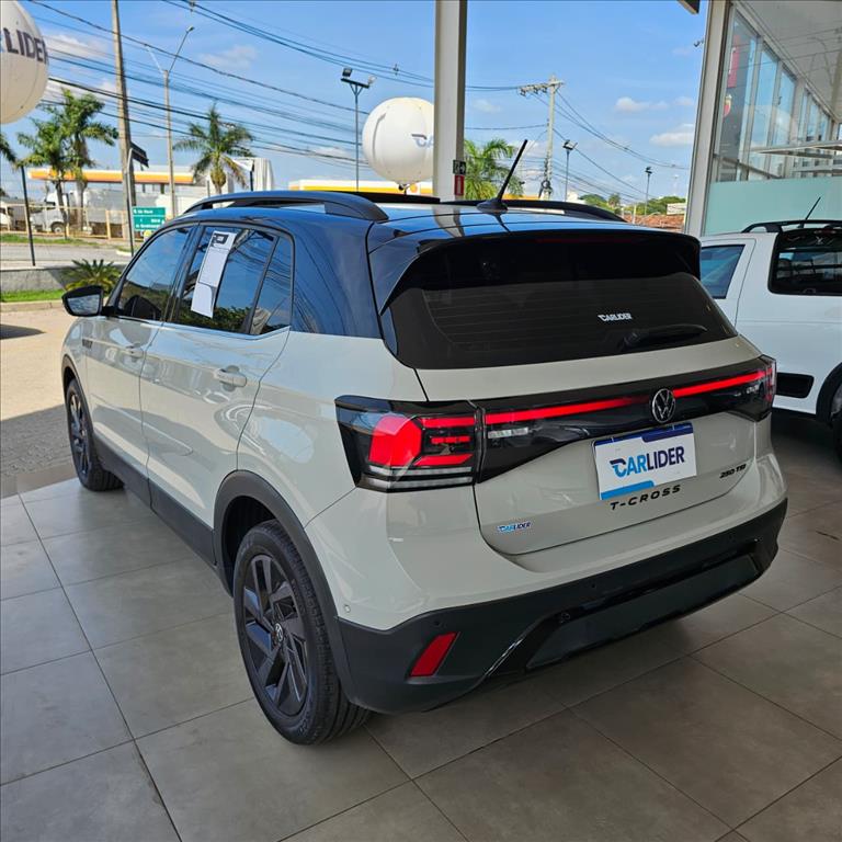 T-CROSS 1.4 250 TSI TOTAL FLEX HIGHLINE AUTOMÁTICO3