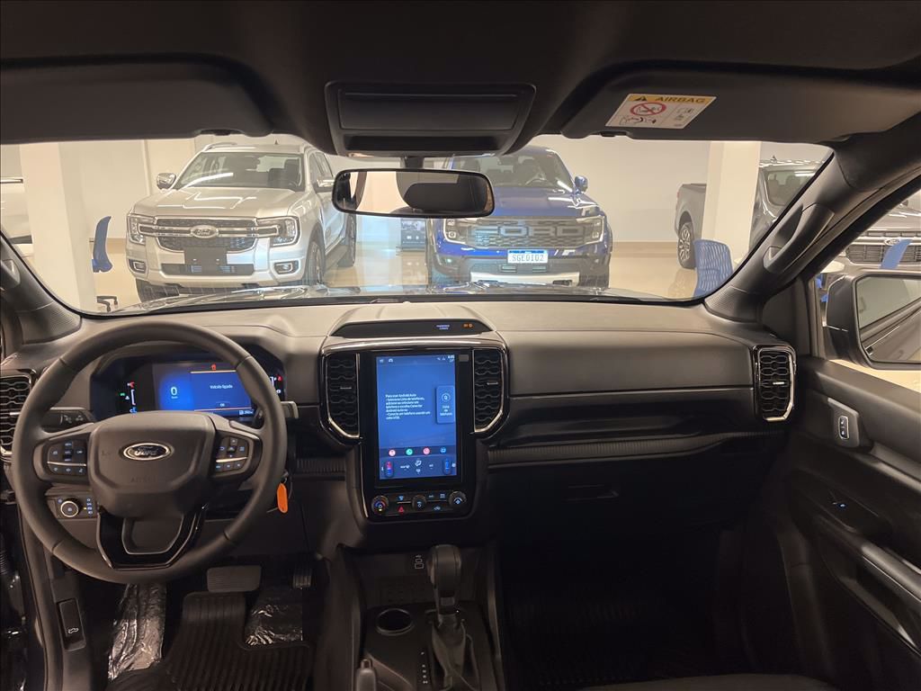 Ford-RANGER-2.0 TURBO DIESEL CD BLACK 4X2 AUTOMÁTICO