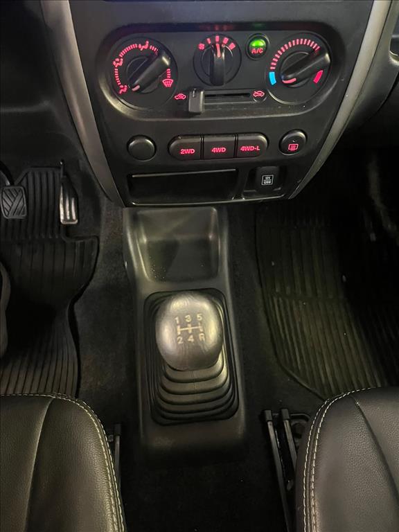 JIMNY 1.3 4ALL 4X4 16V GASOLINA 2P MANUAL9