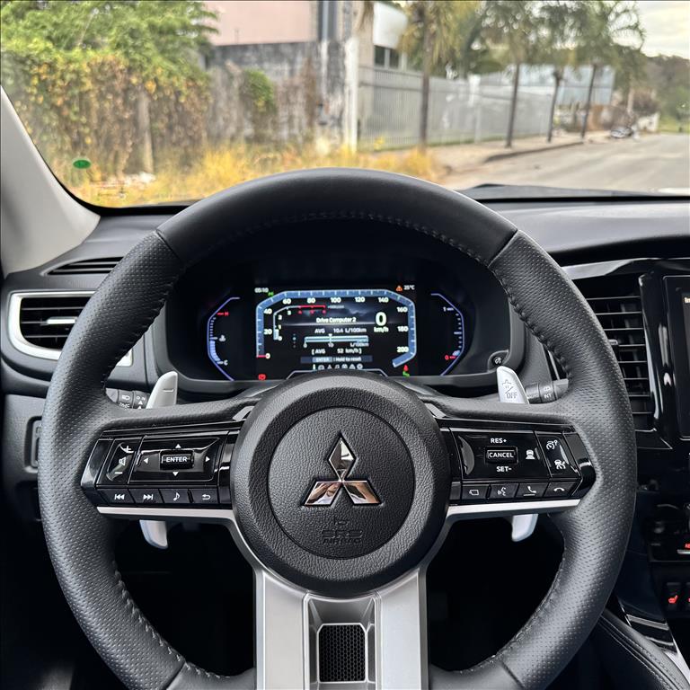 Mitsubishi-PAJERO SPORT-2.4 16V MIVEC TURBO DIESEL LEGEND AWD AUTOMÁTICO