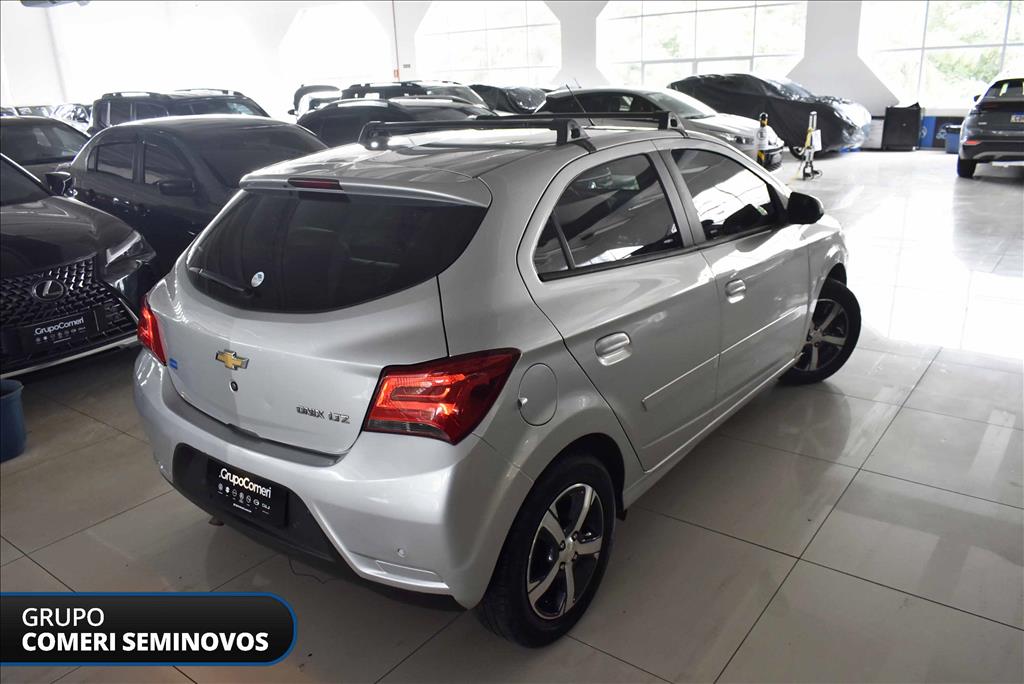 ONIX 1.4 MPFI LTZ 8V FLEX 4P AUTOMÁTICO3