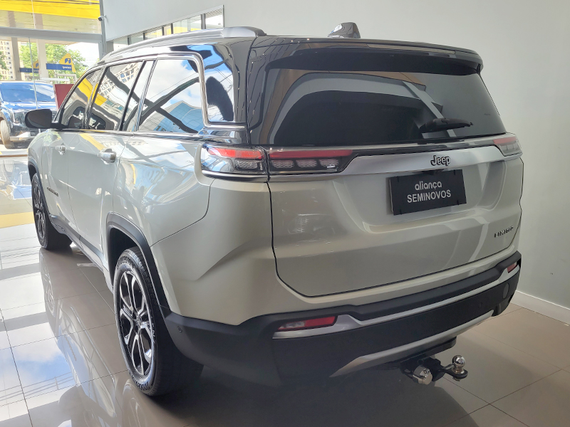 COMMANDER 1.3 T270 TURBO FLEX LIMITED AT65