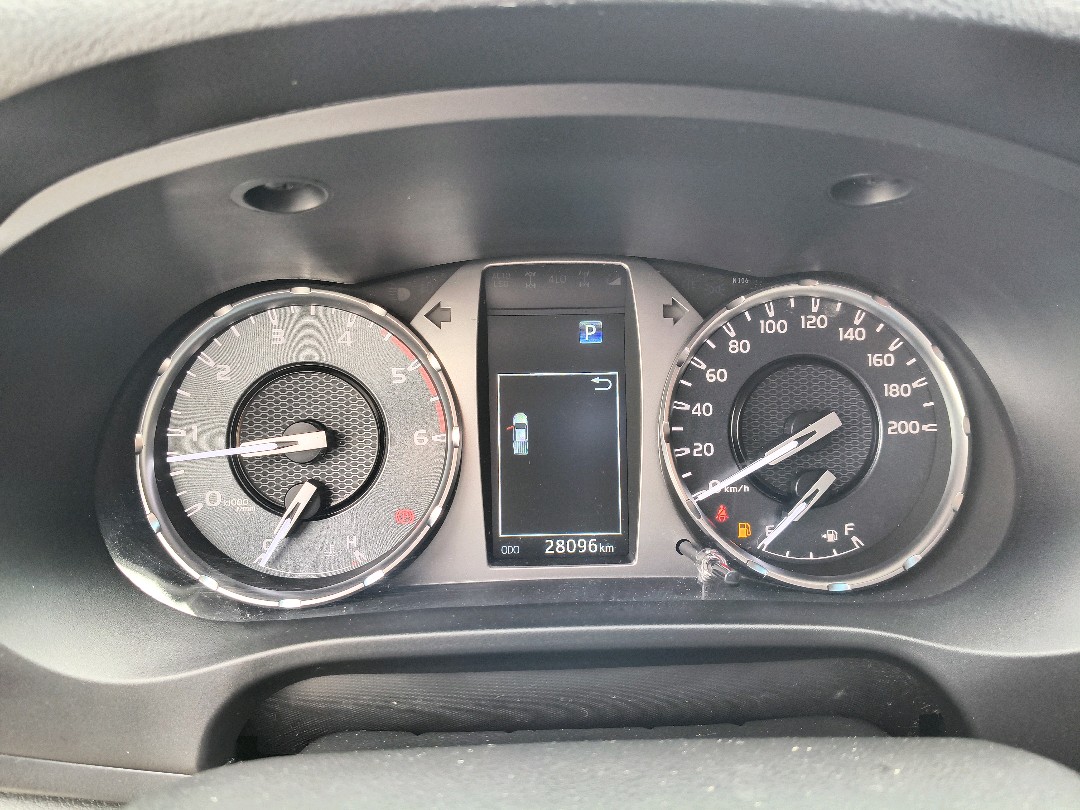 HILUX 2.8 D-4D TURBO DIESEL CD SRX 4X4 AUTOMÁTICO10