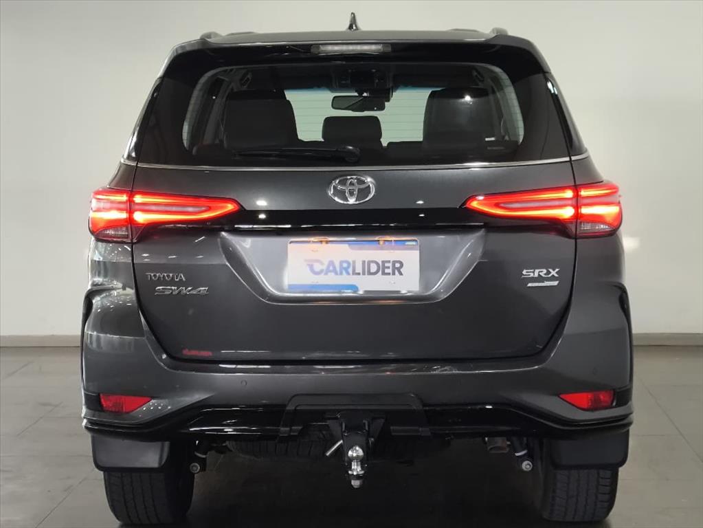 HILUX SW4 2.8 D-4D TURBO DIESEL SRX PLATINUM 7L 4X4 AUTOMÁTICO12