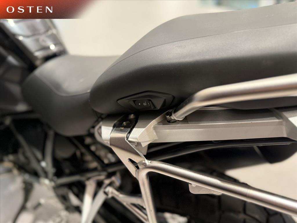 BMW Motorrad-R-1250 GS ADVENTURE TRIPLE BLACK