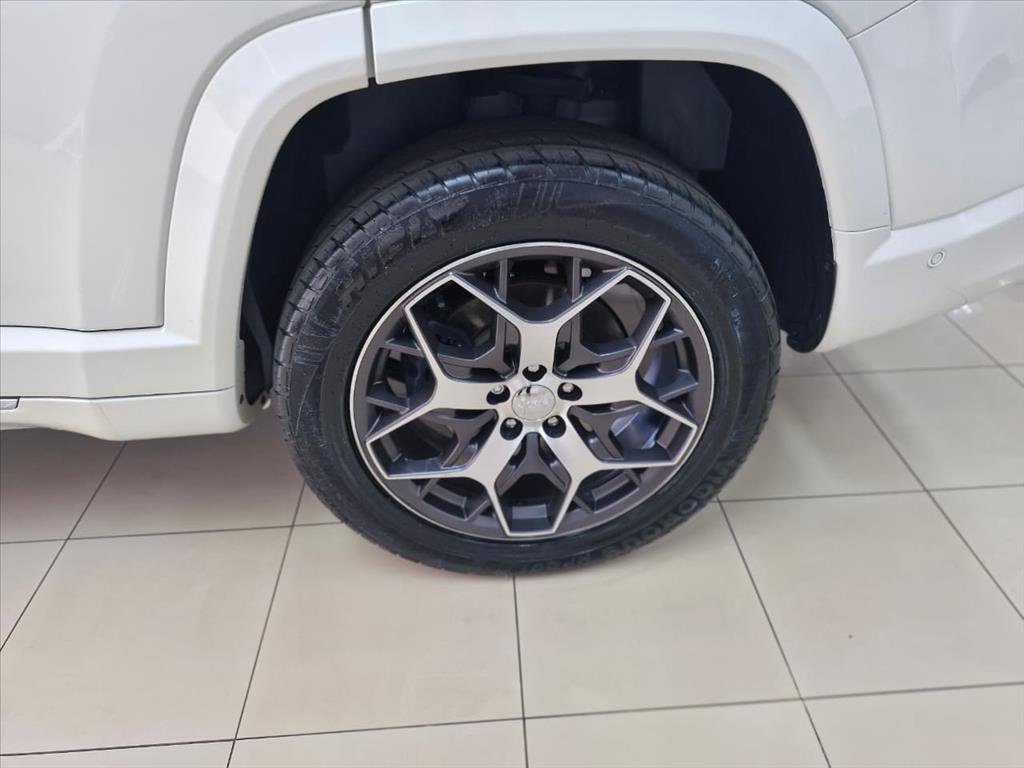 COMMANDER 1.3 T270 TURBO FLEX OVERLAND AT610