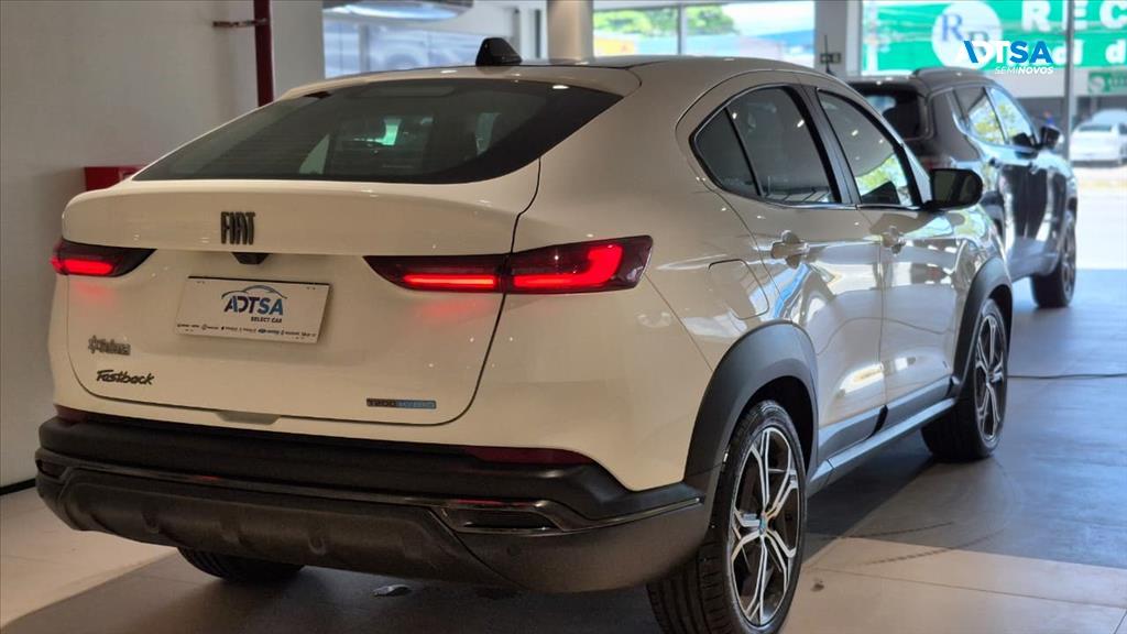 FIAT FASTBACK 1.0 TURBO 200 HYBRID IMPETUS CVT