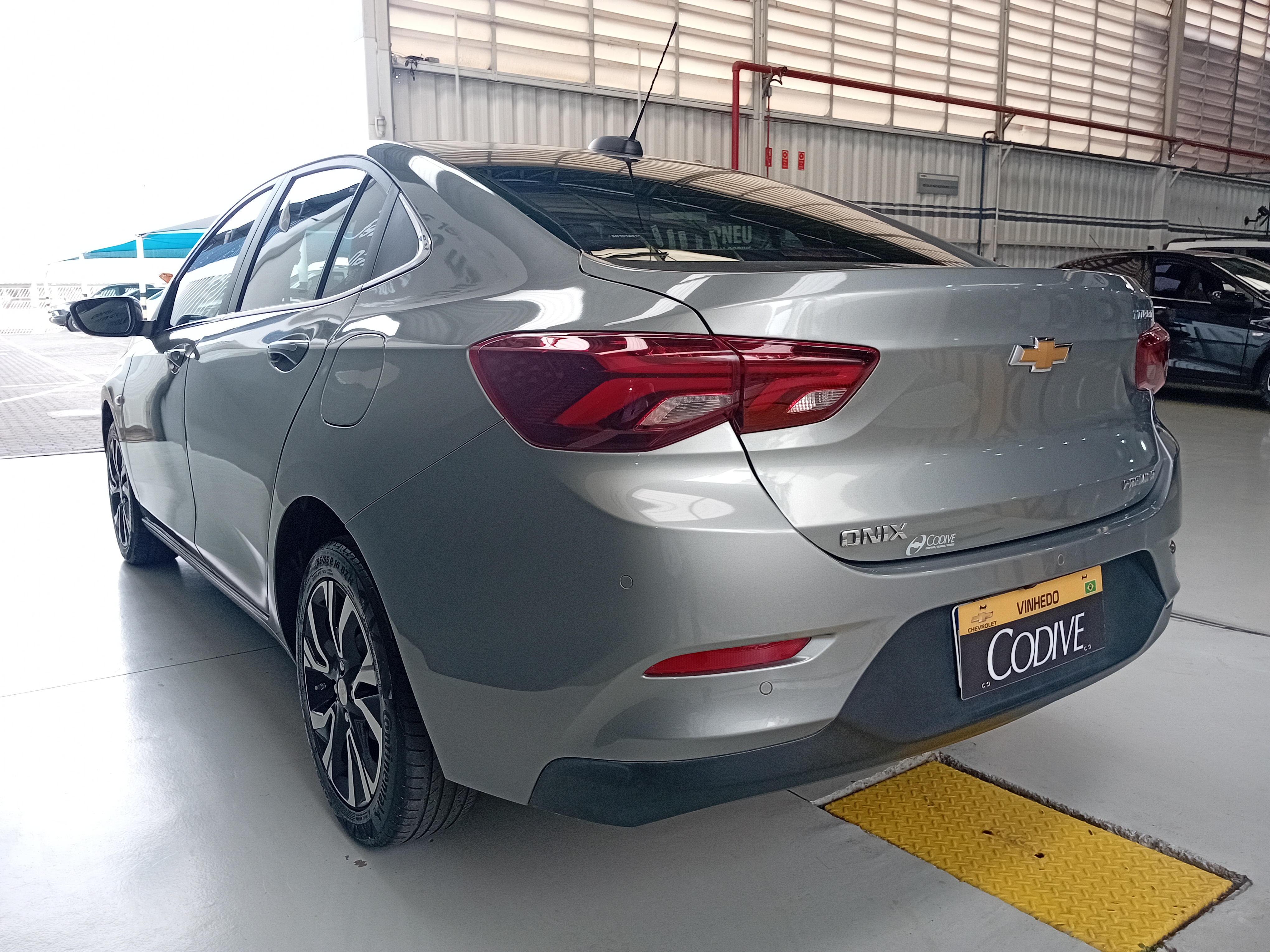 ONIX PLUS 1.0 TURBO FLEX PREMIER AUTOMÁTICO3
