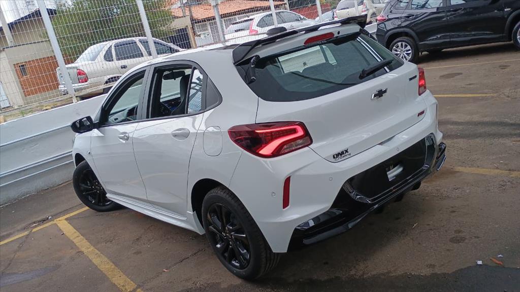 ONIX 1.0 TURBO FLEX RS AUTOMÁTICO5