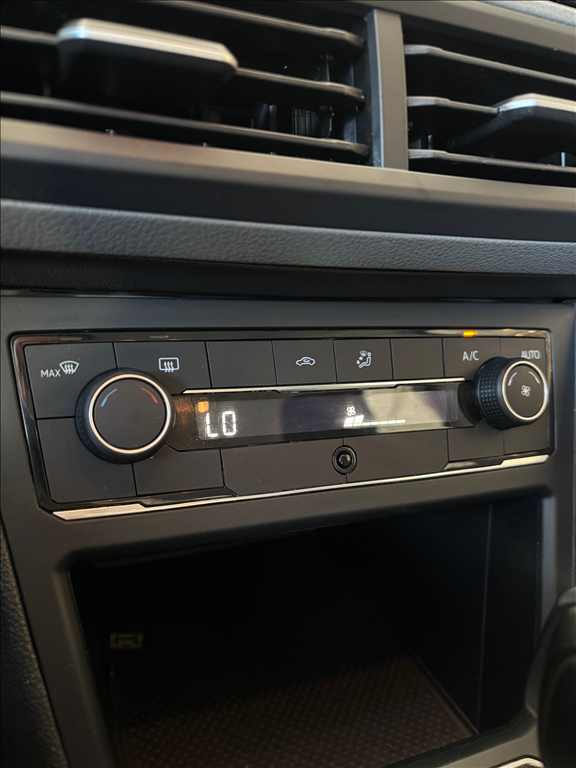 VOLKSWAGEN POLO 1.0 200 TSI COMFORTLINE AUTOMÁTICO-13 - Paraná Veículos Campinas - Veículos novos e seminovos com qualidade e procedência - 0