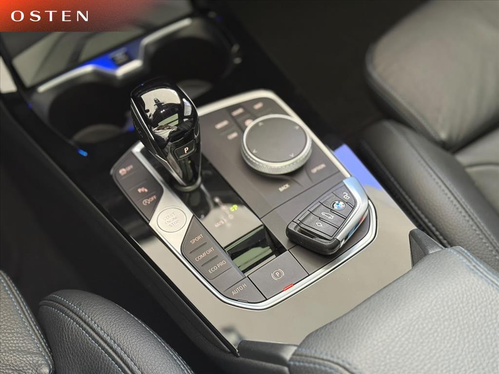 BMW-118i-1.5 12V GASOLINA M SPORT STEPTRONIC