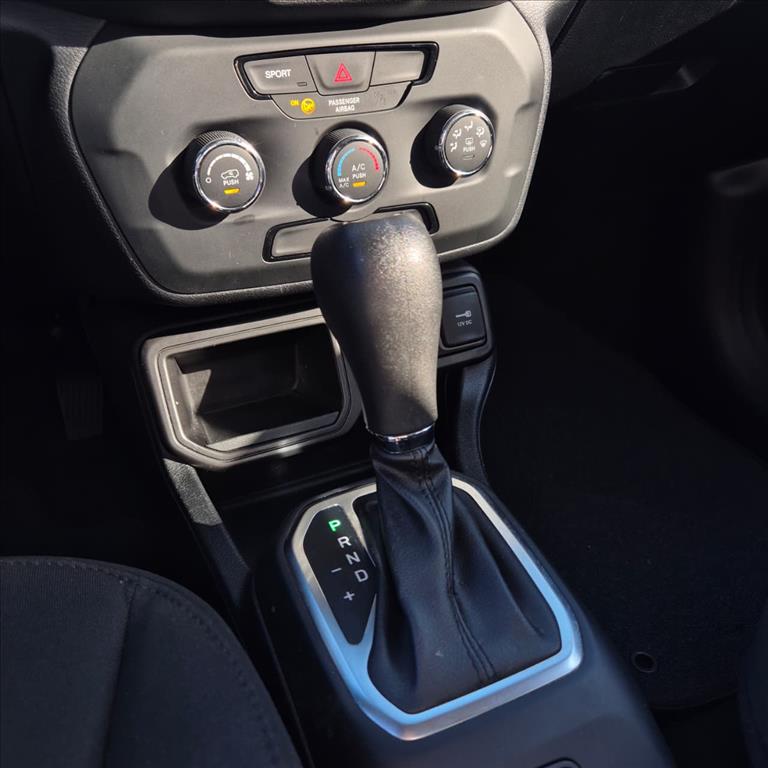 RENEGADE 1.8 16V FLEX 4P AUTOMÁTICO8