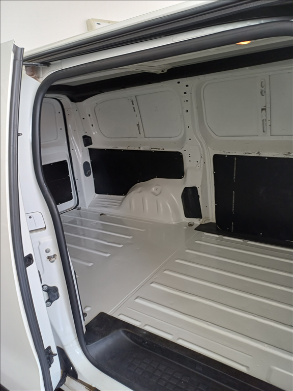 EXPERT 1.6 BLUEHDI DIESEL CARGO MANUAL5