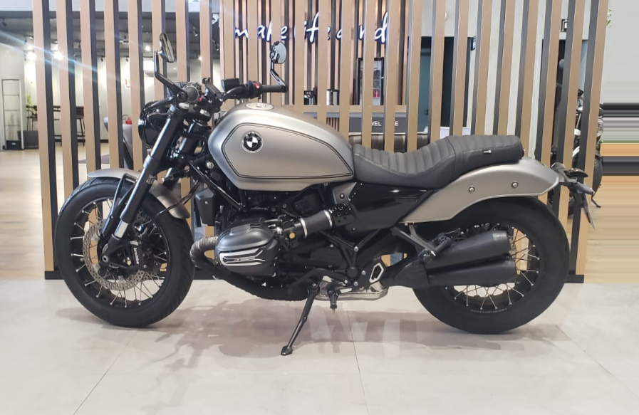 BMW Motorrad-R-12 CRUISE