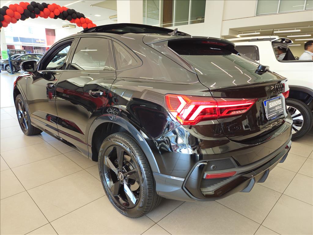 Q3 2.0 40 TFSI GASOLINA PERFORMANCE BLACK QUATTRO TIPTRONIC14