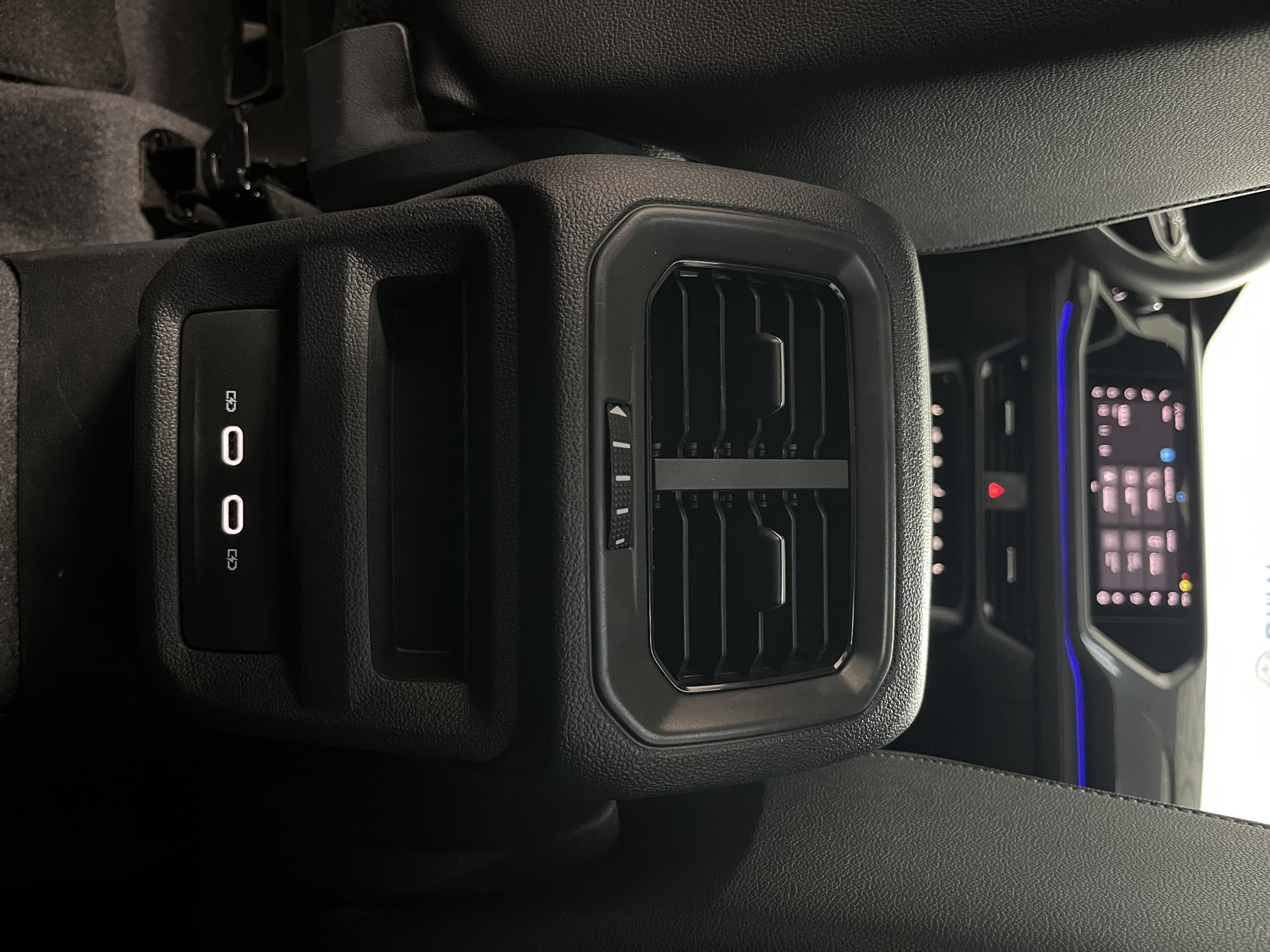 TAOS 1.4 250 TSI TOTAL FLEX HIGHLINE AUTOMÁTICO11