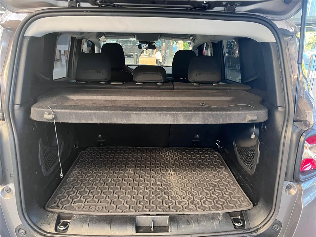 Jeep-RENEGADE-1.8 16V FLEX SPORT 4P AUTOMÁTICO