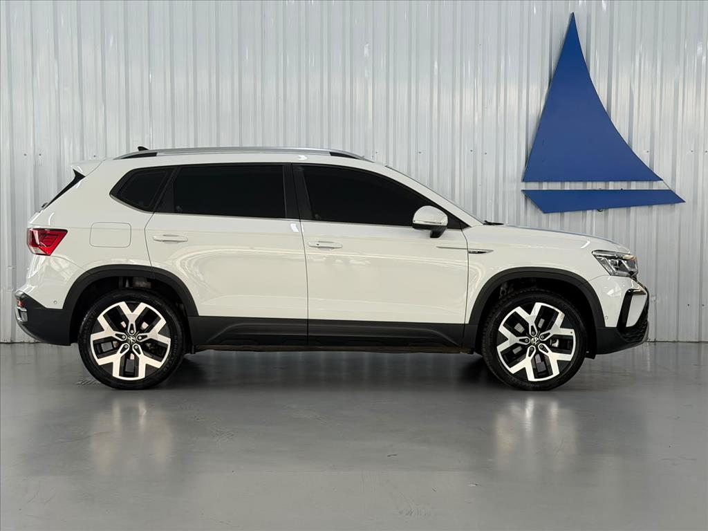 TAOS 1.4 250 TSI TOTAL FLEX HIGHLINE AUTOMÁTICO1