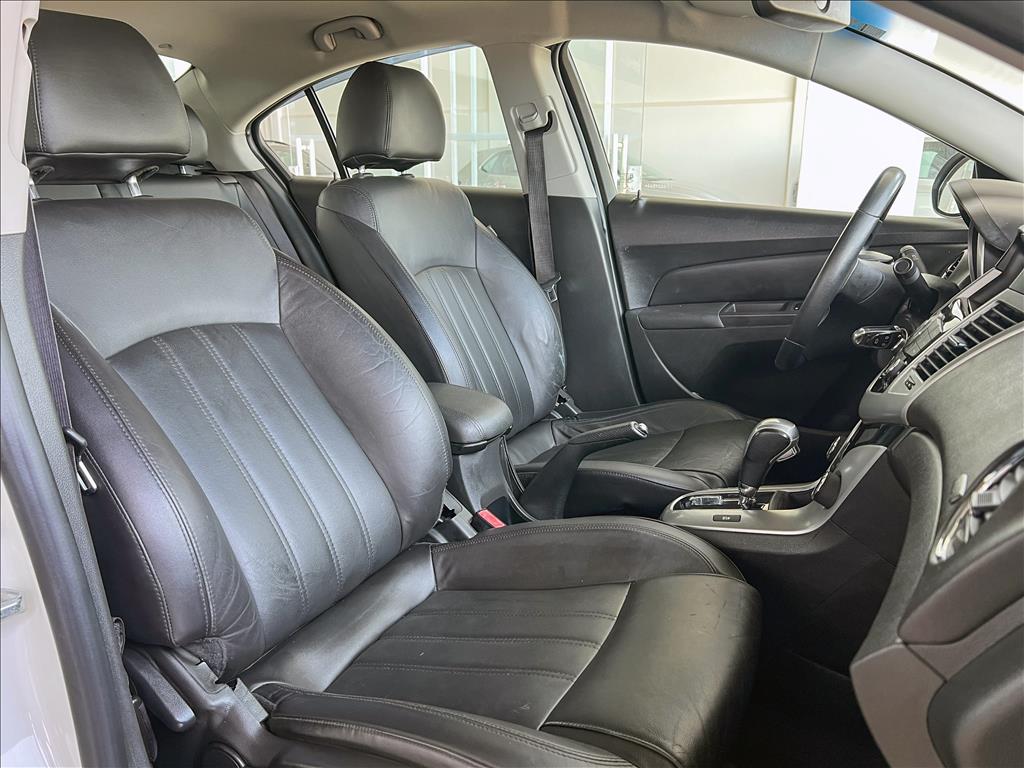 CRUZE 1.8 LT 16V FLEX 4P MANUAL19