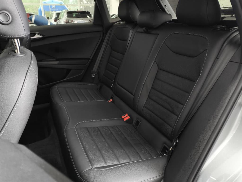 TAOS 1.4 250 TSI TOTAL FLEX HIGHLINE AUTOMÁTICO7