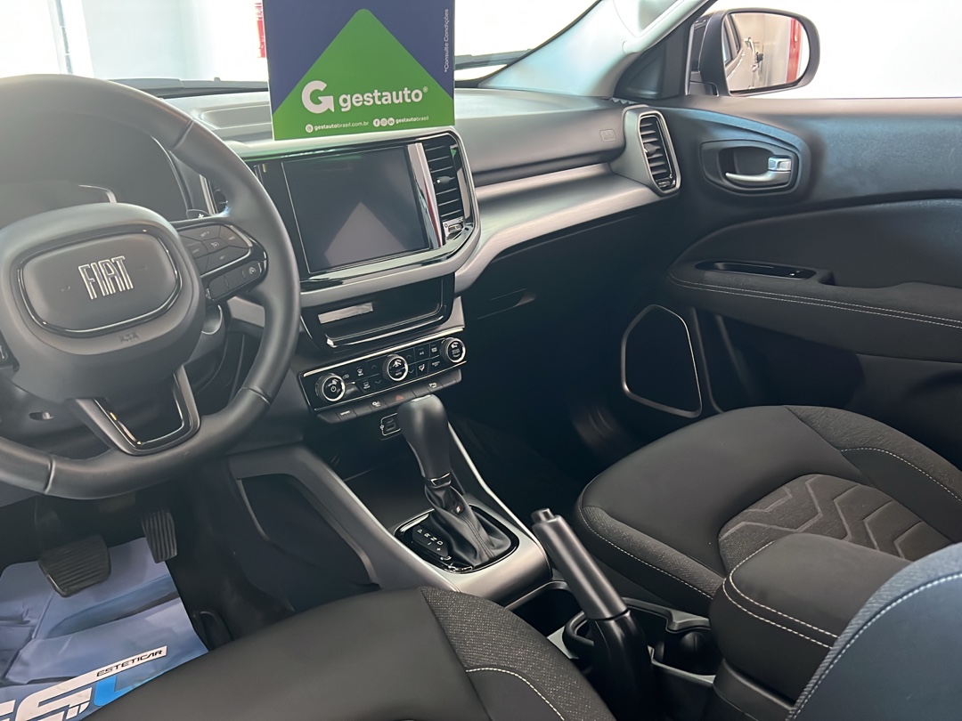 TORO 1.3 TURBO 270 FLEX FREEDOM AT63