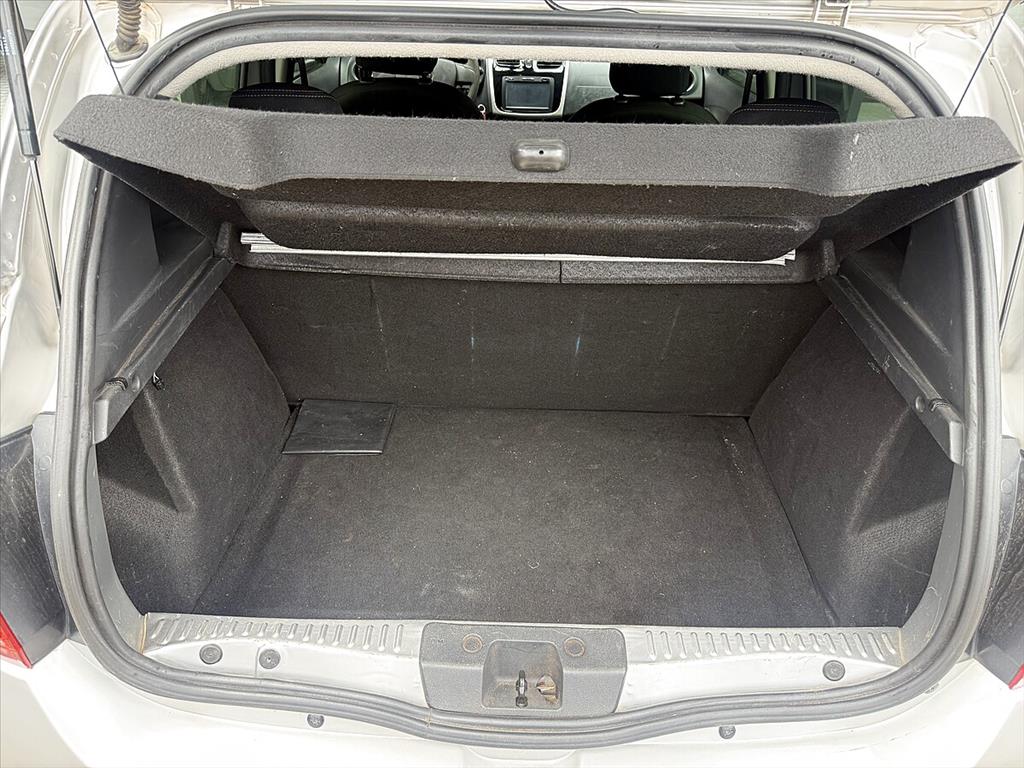 Renault Sandero - 1.6 16V SCE FLEX EXPRESSION MANUAL