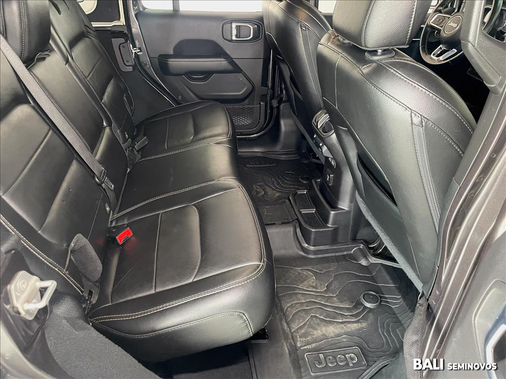 WRANGLER 2.0 TURBO GASOLINA UNLIMITED OVERLAND 4P 4X4 AT816