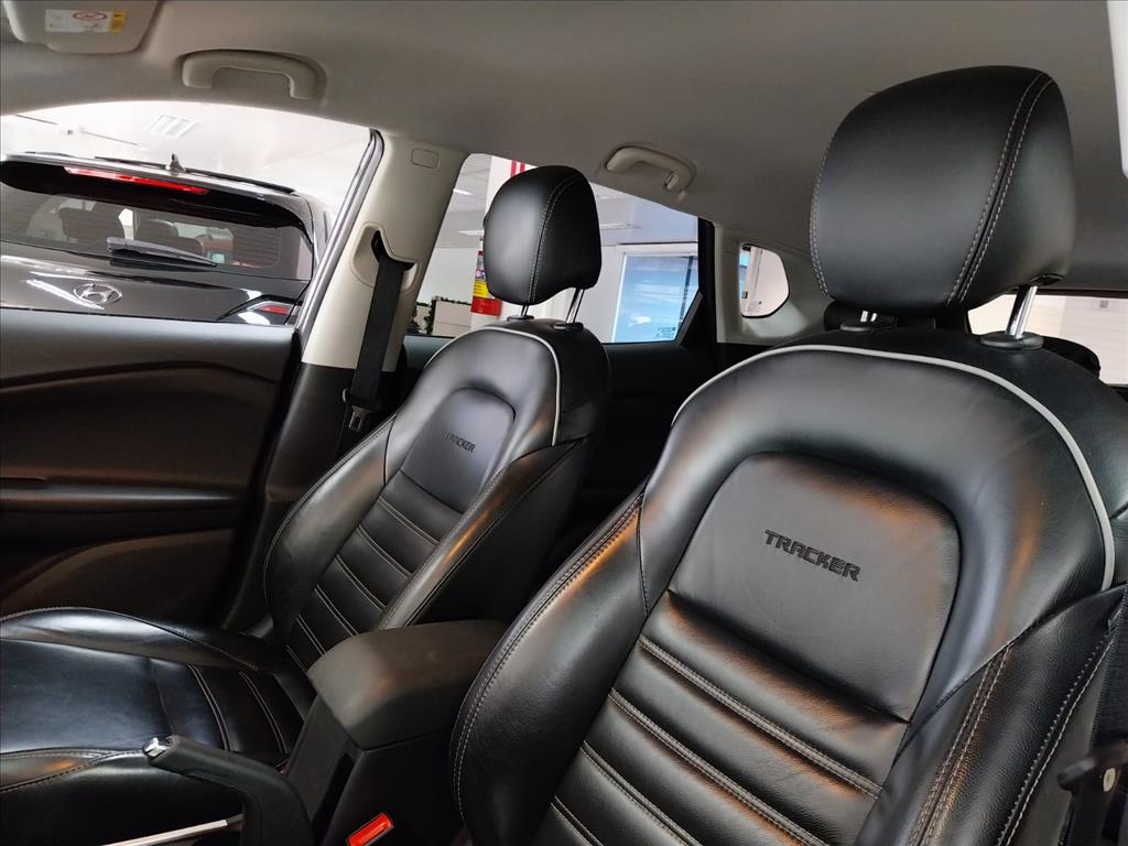 TRACKER 1.0 TURBO FLEX LT AUTOMÁTICO11