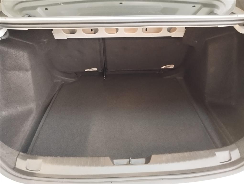 ONIX PLUS 1.0 TURBO FLEX PREMIER AUTOMÁTICO4