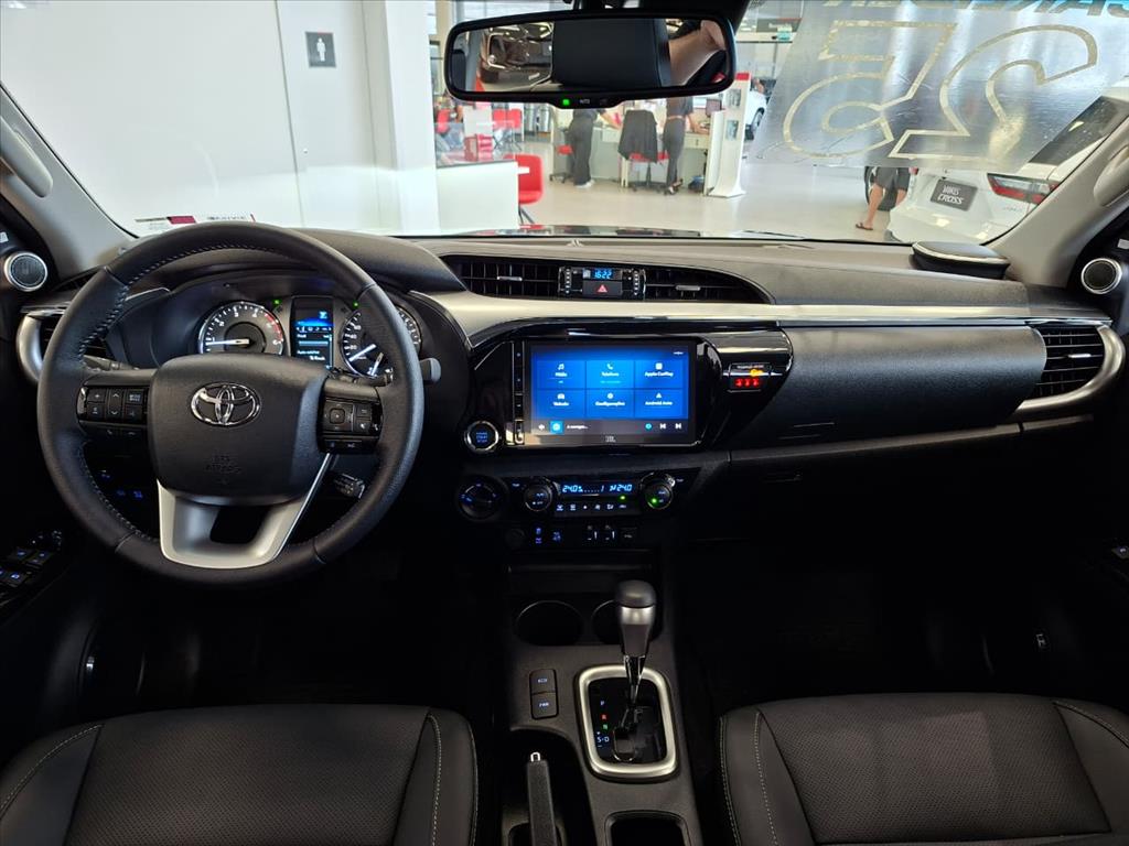 HILUX 2.8 D-4D TURBO DIESEL CD SRX 4X4 AUTOMÁTICO11
