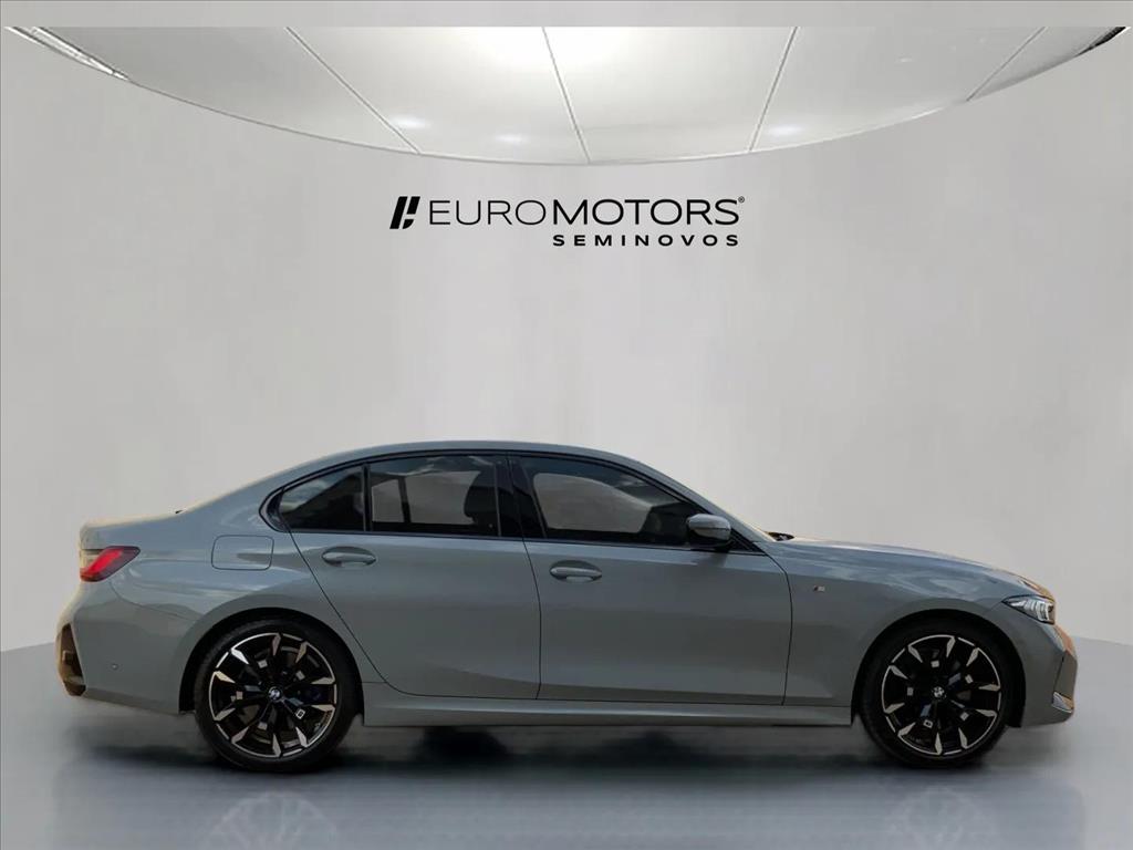 BMW-320i-2.0 16V TURBO FLEX M SPORT AUTOMÁTICO