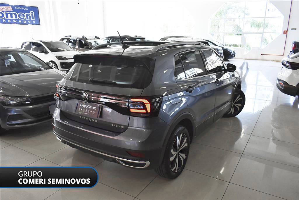 2022 VOLKSWAGEN T-CROSS 1.4 250 TSI TOTAL FLEX HIGHLINE AUTOMÁTICO