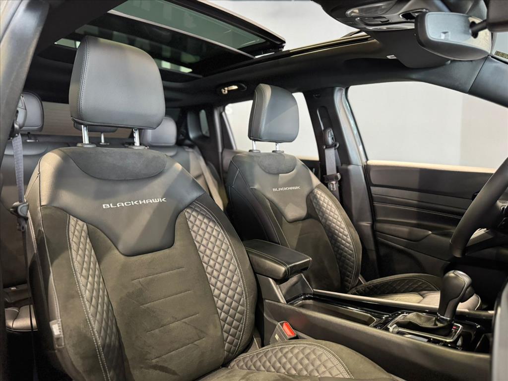 COMPASS 2.0 HURRICANE 4 TURBO GASOLINA BLACKHAWK AT93