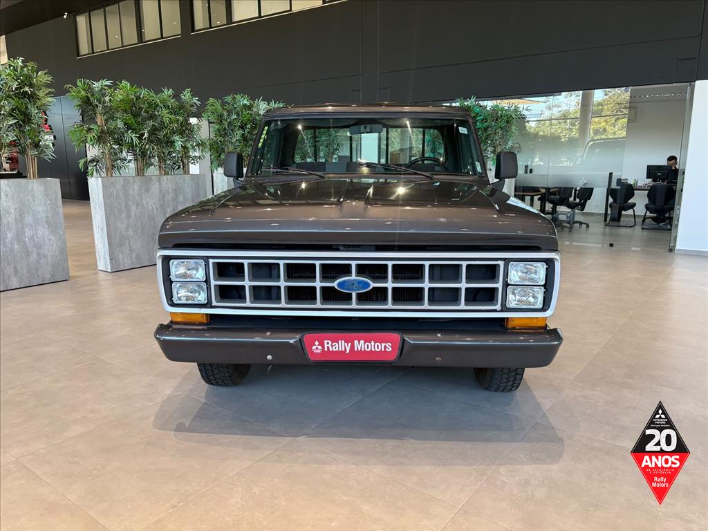 3.9 SUPER SÉRIE 4X2 CS 8V TURBO DIESEL 2P MANUAL