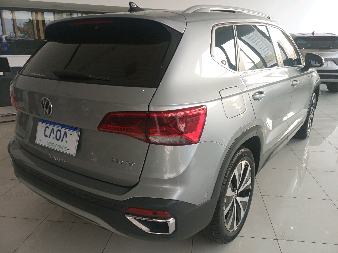 VW - Volkswagen-TAOS-1.4 250 TSI TOTAL FLEX HIGHLINE AUTOMÁTICO