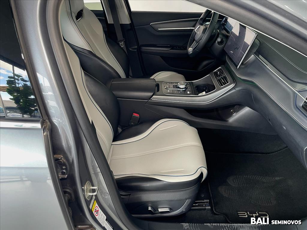 KING 1.5 DM-I PHEV GS AUTOMÁTICO12
