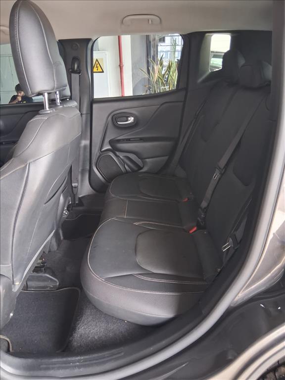 RENEGADE 1.3 T270 TURBO FLEX LONGITUDE AT68