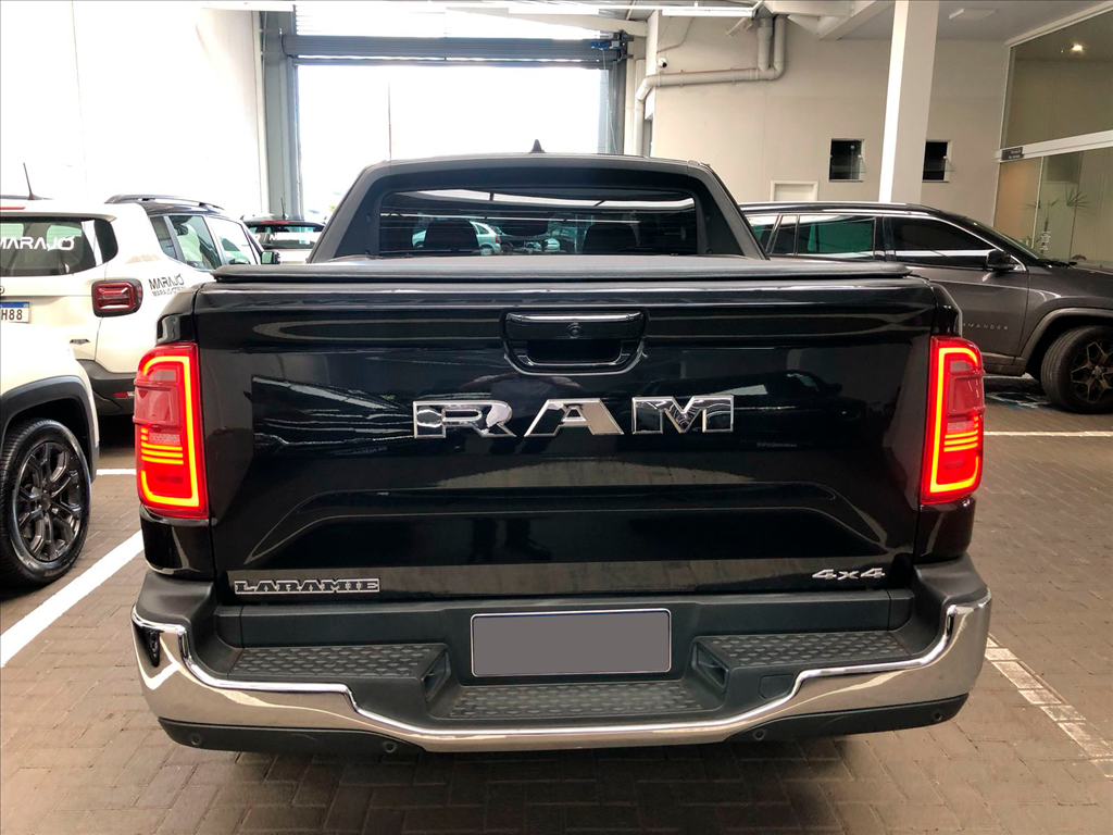 RAMPAGE 2.0 TURBO DIESEL LARAMIE 4X4 AUTOMÁTICO13