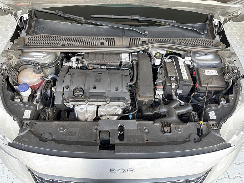 Peugeot 208 - 1.6 16V FLEX ALLURE AT6