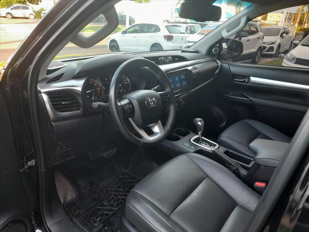 HILUX 2.8 D-4D TURBO DIESEL CD SRX 4X4 AUTOMÁTICO9