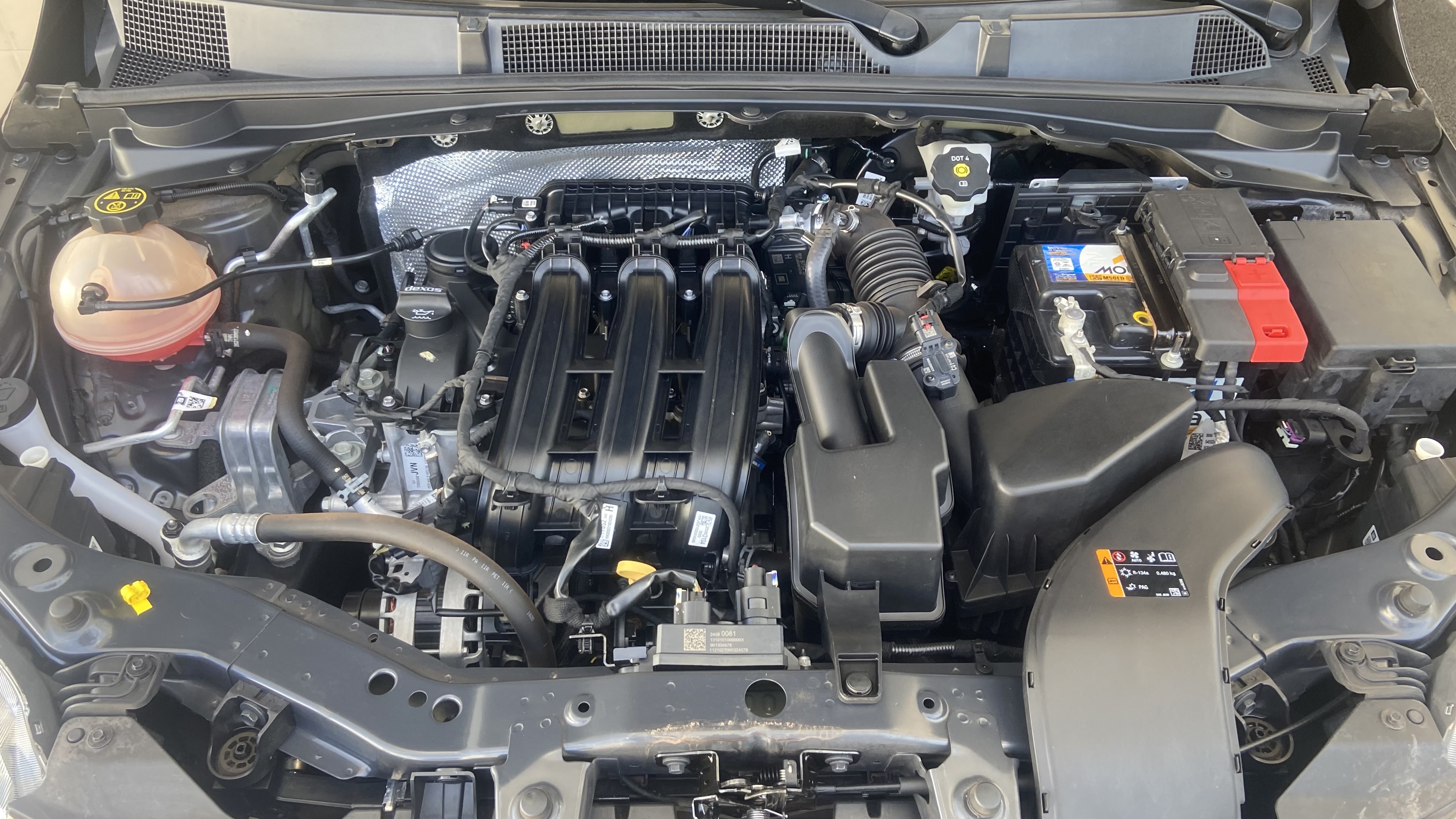 GM - Chevrolet-ONIX-1.0 FLEX LT MANUAL